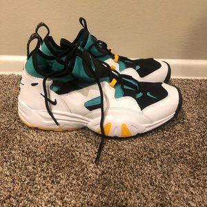 Men’s Vintage Style Nike Air Trainers